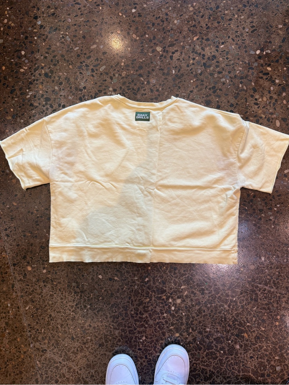 ⭐️Daily Drills Light Yellow Sweatshirt with Green Logo Patch - Picture 2 of 4